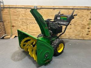 lot 5 image: JOHN DEERE 1332DDE 32 Snow Blower- LOT UPDATE (please see description)