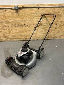 lot 129 image: MURRAY 21 in. 140 cc Briggs and Stratton Walk Behind Gas Push Lawn Mower