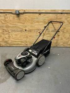lot 130 image: MURRAY 21 in. 140 cc Briggs and Stratton Walk Behind Gas Push Lawn Mower