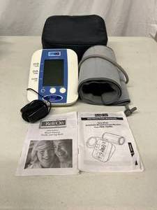 Omron Reli On Model HEM-780REL Automatic Inflate Digital Blood Pressure Monitor With Case &amp Manual - Great Working Condition