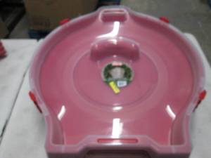 lot 3 image: 4 Sterilite Red Plastic Nesting Wre...