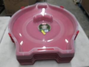 lot 4 image: 4 Sterilite Red Plastic Nesting Wre...