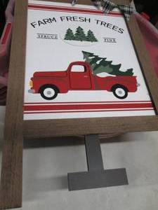 lot 8 image: Christmas Easel Sign...