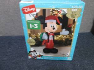 lot 21 image: Mickey Mouse Inflatable...