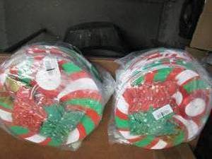 lot 26 image: 2 Sets 20 pks Peppermint Lollipop Y...