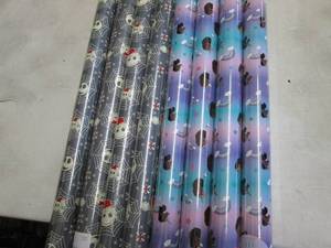 lot 35 image: 8 Rolls Christmas Wrapping Paper...