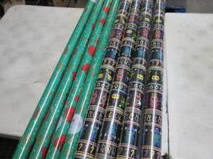 lot 37 image: 8 Rolls Christmas Wrapping Paper...