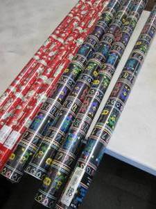 lot 39 image: 8 Rolls Christmas Wrapping Paper...