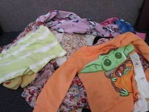 lot 55 image: Lot of Assorted Girls NWT Clothes S...