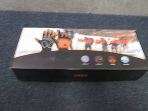 lot 81 image: Genovega Rechargeable Heated Gloves...