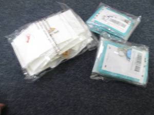 lot 143 image: 2- 8pks Acrylic KeychainsBackpack ...