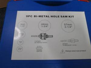 lot 150 image: 9 pc Bi-Metal Hole Saw Kit...