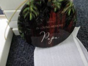 lot 155 image: 7 each In Loving Memory Papa Orna...