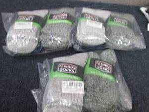 lot 186 image: 3- 5pr pks Mens Wool Socks...