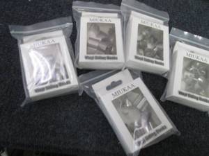 lot 223 image: 5- 8pks Vinyl Siding Hooks...