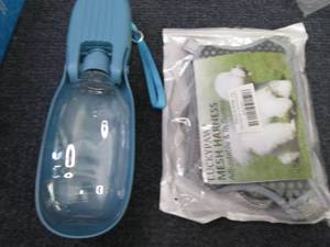 lot 230 image: Small Dog Harness & Leash, Travel W...
