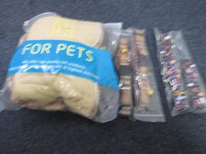 lot 267 image: Pet Costume, Dog Collars...