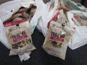 lot 322 image: 24- 3.5oz Bags Trail Mix past date,...