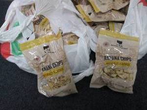 lot 329 image: 24- 4.0 oz Bags Banana Chips past d...