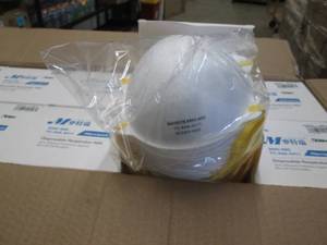 lot 397 image: Case of 400 (2020pks) NIOSH Certif...