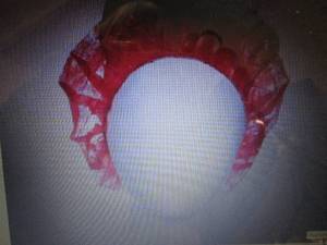 lot 438 image: Case of Bouffant Caps Red, Box, L,...