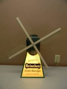 lot 33 image: VINTAGE HEINEKEN BEER Worlds Finest Lager WINDMILL MOTION BAR LIGHT - WORKS - GREAT PIECE - APPROX 25 - SEE PICTURES