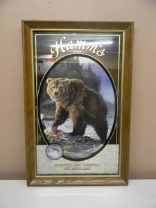 lot 36 image: VINTAGE Hamms BEER - AMERICAN BEAR COLLECTION - 1993 BROWN BEAR BAR SIGN  MIRROR - NICE - FANTASTIC PIECE - APPROX 15 By 24 - SEE PICTURES