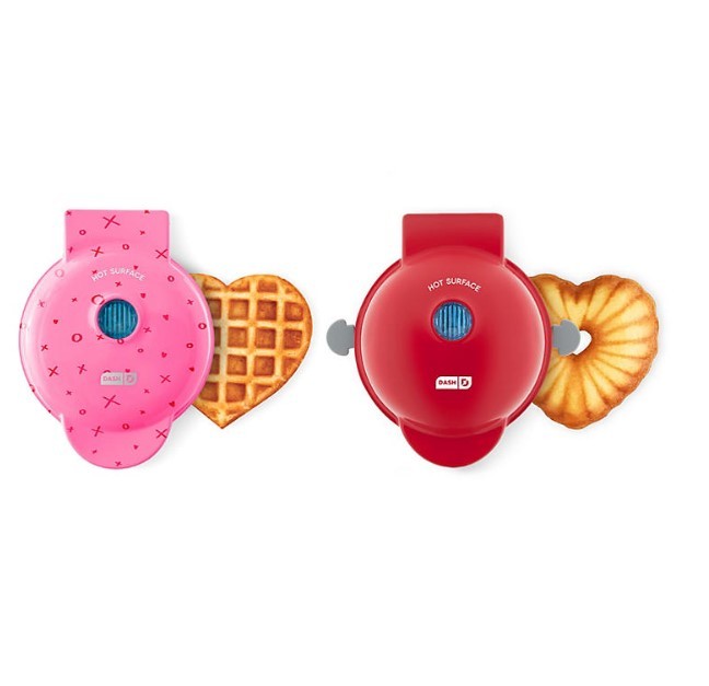 Dash Mini Bundt Cake Maker Heart Shape Red - household items - by
