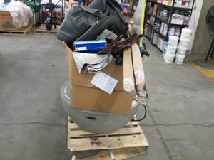 lot 116 image: Pallet of Store Overstock Store and Ecommerce Product and Returns