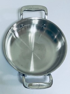 lot 20 image: 6 All-Clad Sautee Pans