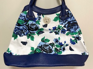 lot 101 image: Isaac Mizrahi Handbag with Dust Bag