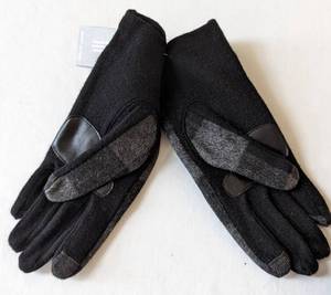 lot 41 image: Pair of New J. Jill Wool Blend Plaid Gloves