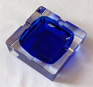 lot 63 image: Pair of J. G. Durand Crystal Cobalt Ashtrays