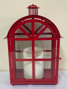 lot 152 image: Festive Holiday Decor and More