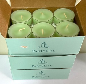 lot 176 image: Tea Light and Votive Candles