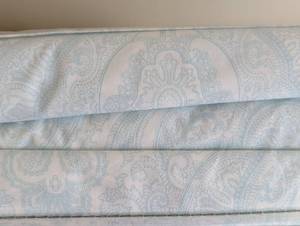 lot 221 image: New Ralph Lauren Queen Sheet Set