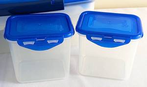 lot 225 image: New Lock & Lock Plastic Storage Containers
