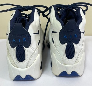 lot 247 image: Nike Air Fascia Tennis Shoes