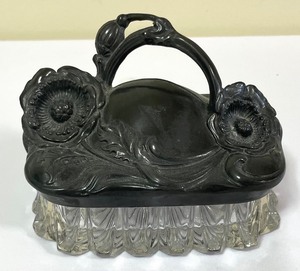 lot 250 image: 4 Terrific Trinket Boxes including Victorian Trinket Box