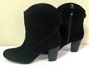lot 284 image: New Isaac Mizrahi Black Heeled Boots