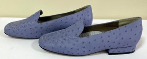 lot 290 image: AJ Valenci Handbag and Shoe Set