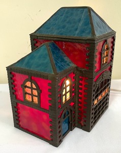 lot 299 image: Forma Vitrum The Fire Station from the Vitreville Collection by Bill Job