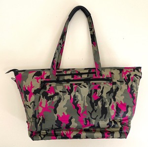 lot 360 image: Lug Avion Totes and Pouches