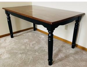 lot 13A image: Dining Table