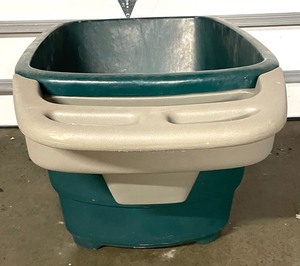 lot 387 image: Yard About Plastic Wheel Barrow