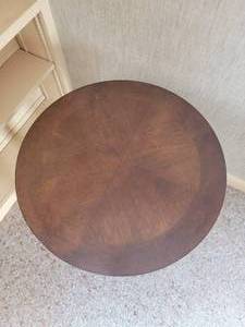 lot 51 image: Contemporary Drum Table
