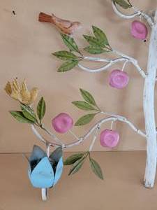 lot 44 image: Folk Art Alloy Tulip Tree