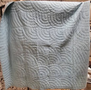 lot 82 image: Brilliant Handmade Quilt - Blue  White  Green