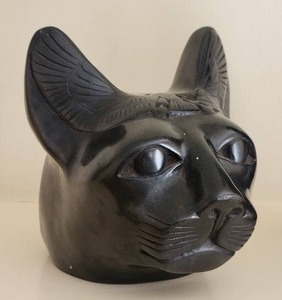 lot 32 image: Enchanting Egyptian Fine Art Carved Stone Cat Statuettes