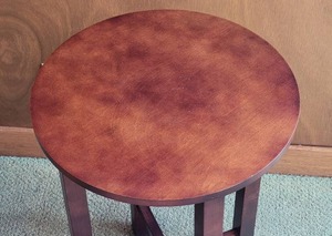 lot 85 image: Lovely Petite Round Accent Table